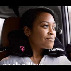 New T-Mobile/Samsung Inflatable Travel Neck Pillow